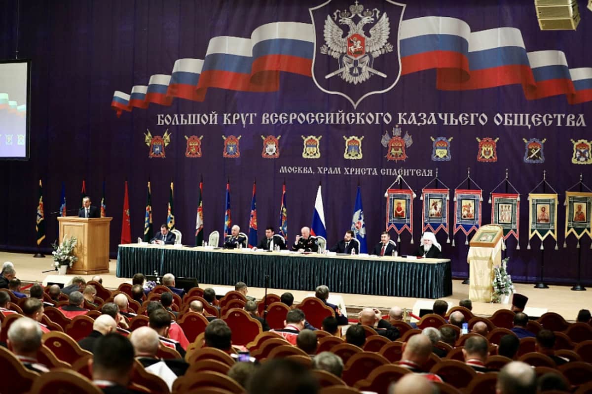 Власти Кубани готовы развивать казачество в других регионах страны