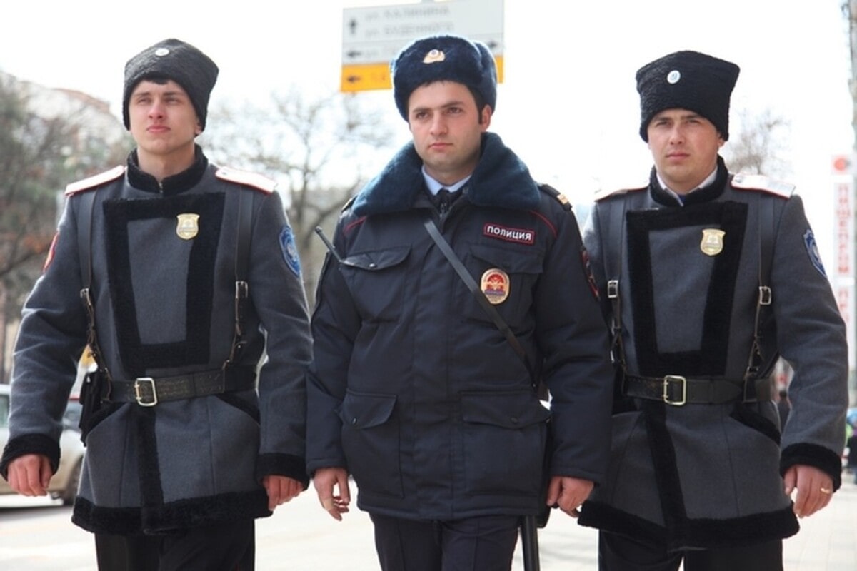 Казаки и полиция обеспечат безопасность на улицах Краснодара в предстоящие новогодние праздники