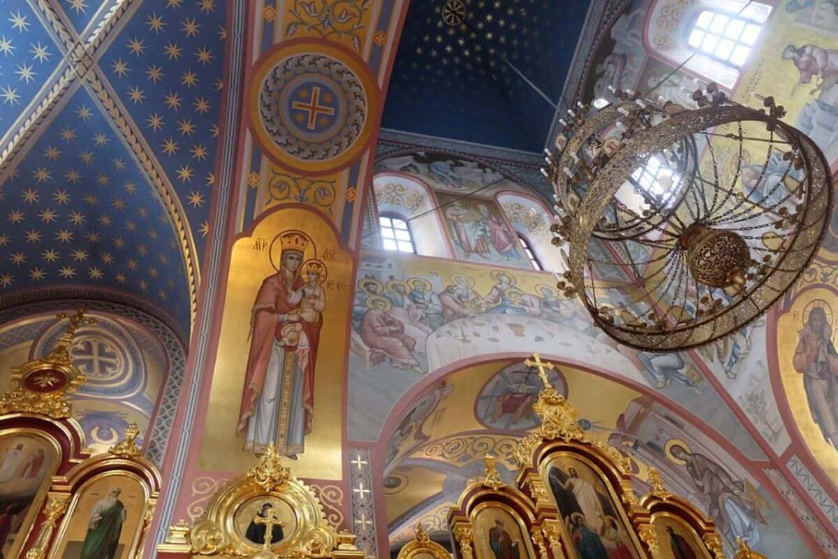 Телеканал «Кубань-24» будет вести прямую трансляцию Рождественской службы из Свято-Екатерининского кафедрального собора