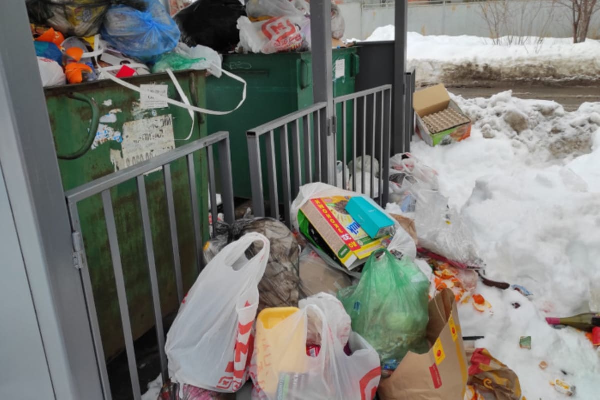Глава Краснодара потребовал очистить город от скопившегося мусора