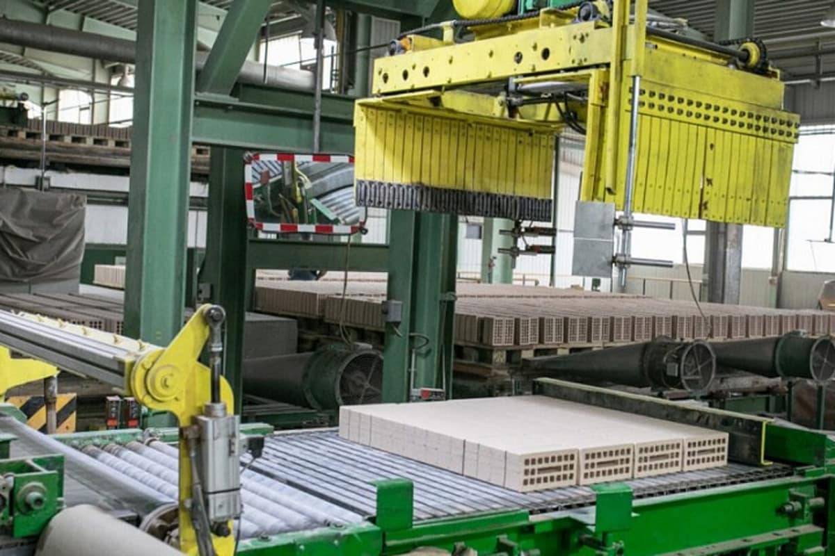 «Губский кирпичный завод» в Краснодарском крае в 3,5 раза увеличил выработку своей продукции