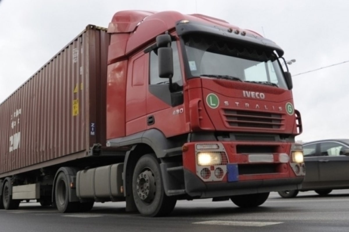 С 12 по 31 декабря 2022 года в Краснодаре введут запрет на передвижение грузовиков в дневное время