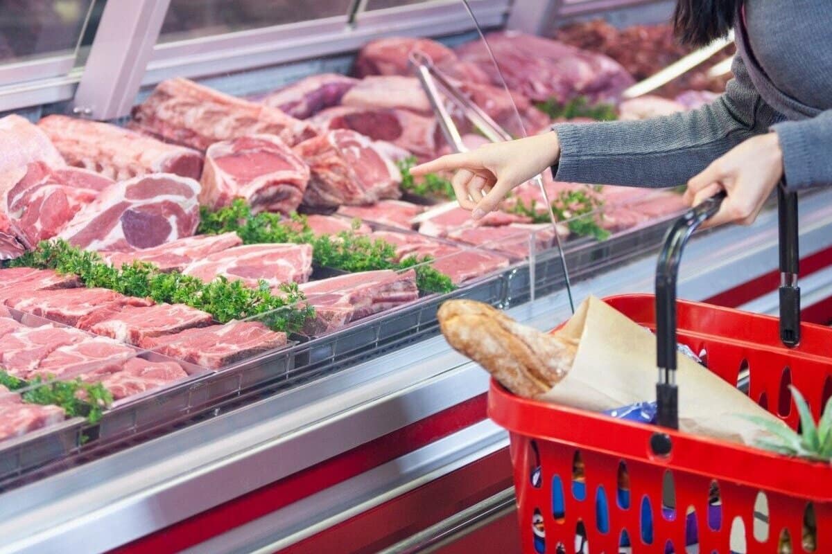 В России увеличился спрос на мясные полуфабрикаты на фоне закрытия точек общепита