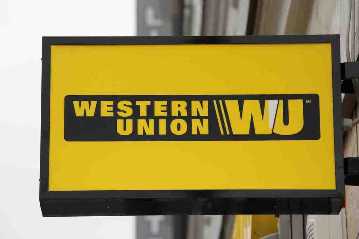 С 1 апреля 2022 года россияне не смогут перевести деньги через платежную систему Western Union