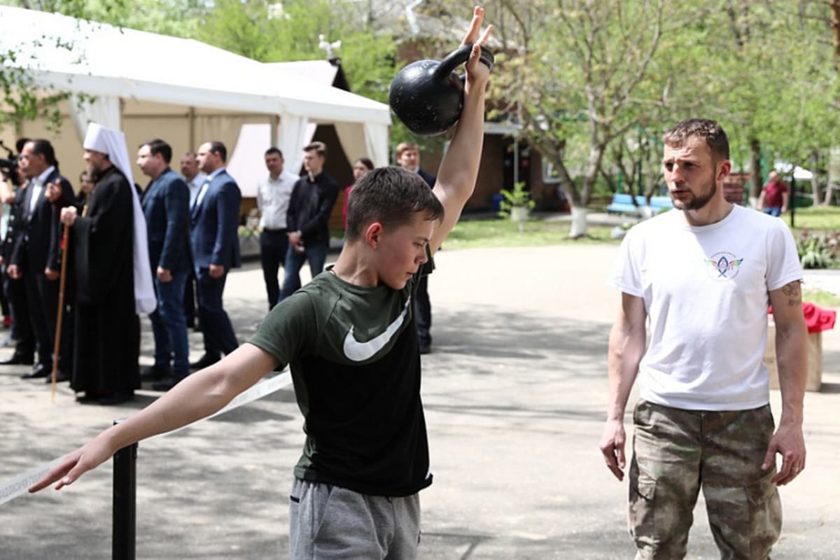 В Краснодарском крае проходит военно-патриотический слет казачьей молодежи «Атаманский резерв»