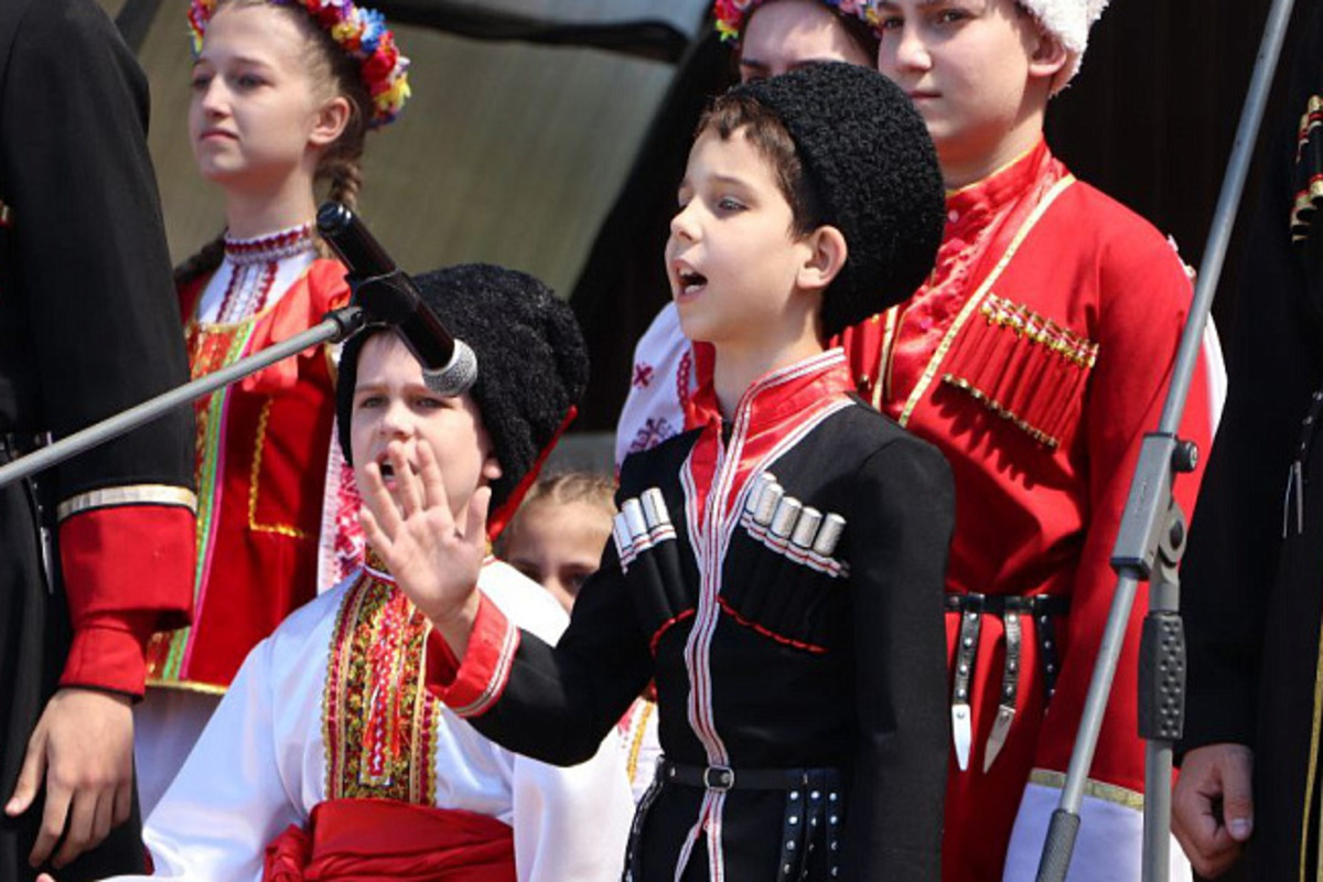 В Адыгее проходит XXXI межрегиональный фестиваль-конкурс казачьей культуры