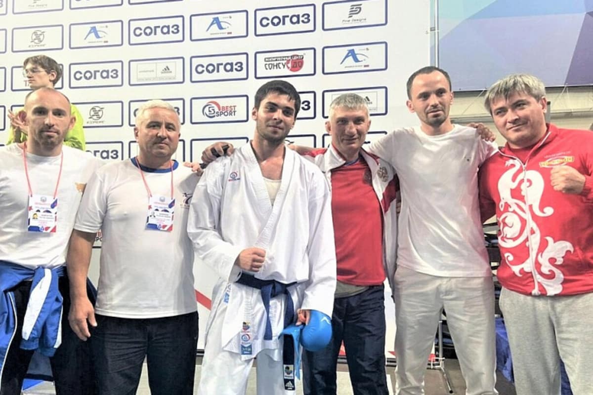 Две золотых и одну серебряную медаль завоевали кубанские спортсмены на первенстве России по каратэ