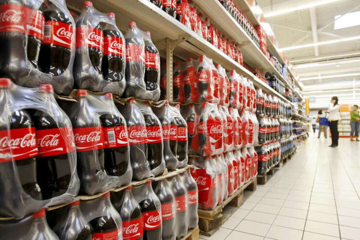 Супермаркеты в Германии стали отказываться от Coca-Cola из-за подорожания