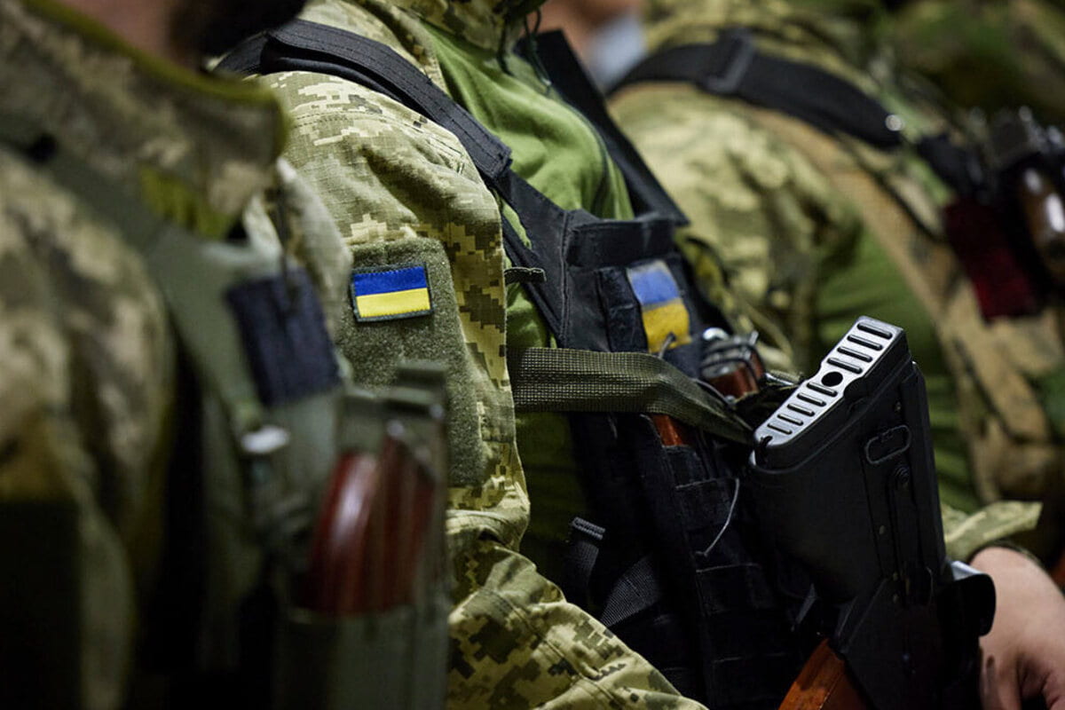 Власти Украины пересмотрели зарплаты военнослужащих в сторону значительного уменьшения