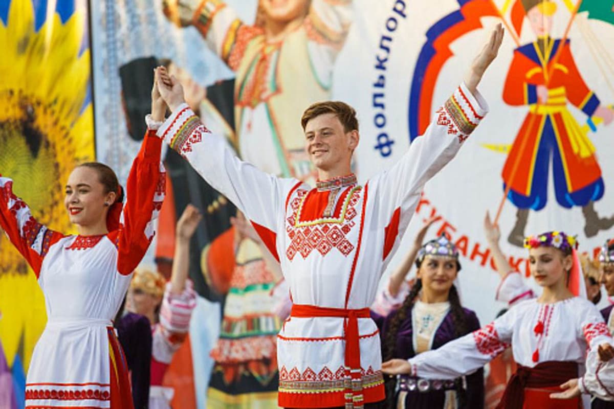 C 29 июня по 5 июля 2023 года в Сочи проведут XXV всероссийский фестиваль фольклорных коллективов «Кубанский казачок»