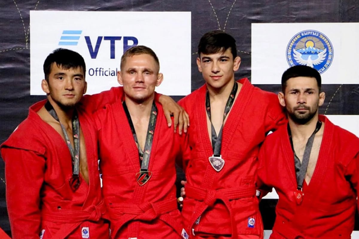 Федор Дурыманов из Краснодарского края завоевал золотую медаль на Кубке мира по боевому самбо