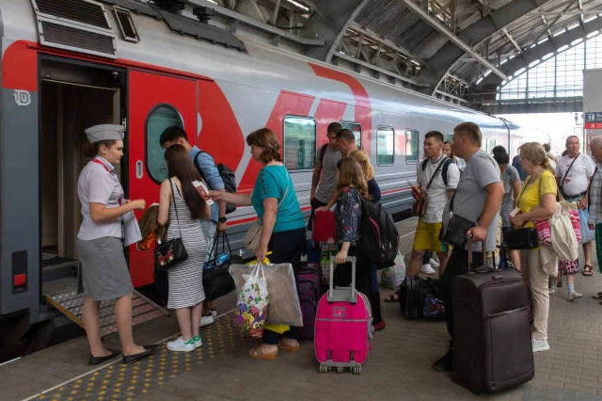 В РЖД сообщили по каким документам можно приобрести билет на поезд