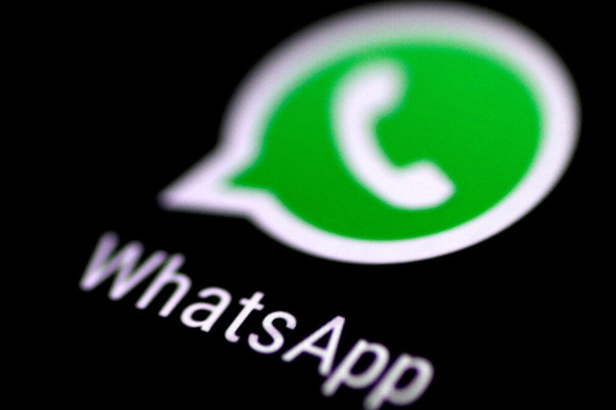 На смартфонах тысяч россиян мессенджер WhatsApp прекратил свою работу