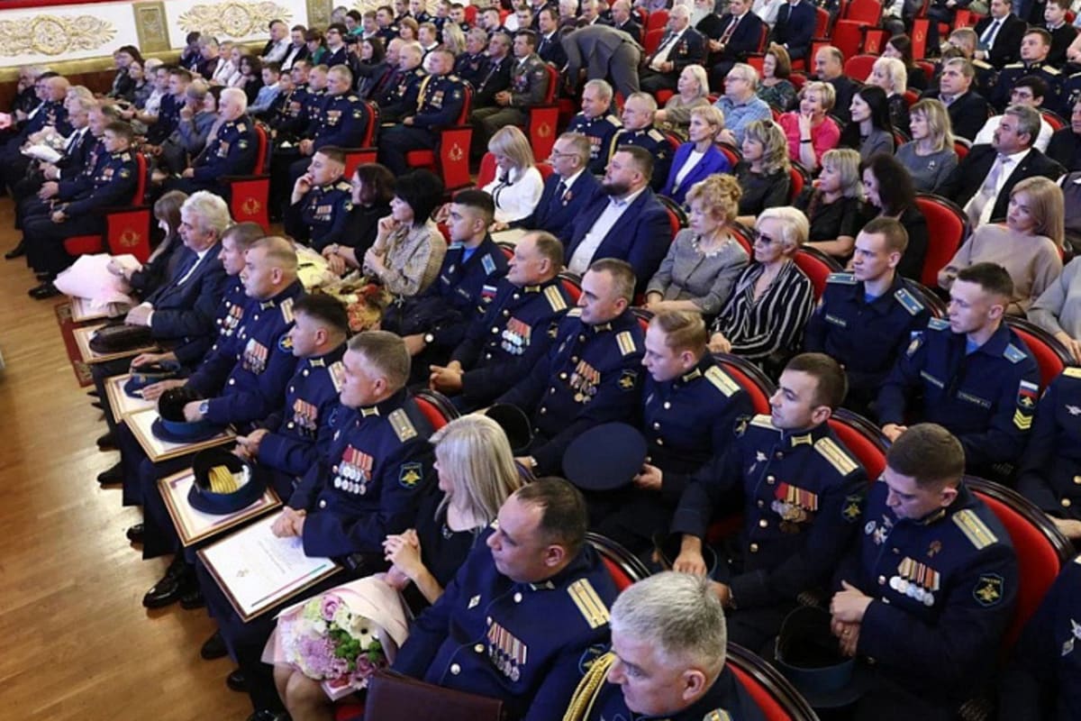 Краснодарское высшее военное авиационное училище летчиков отметило свое 85-летие со дня основания