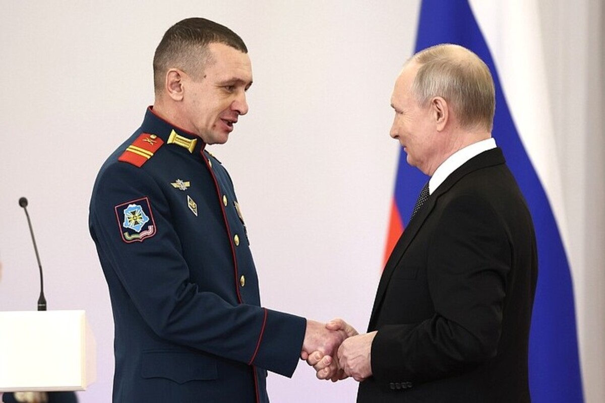 Младший сержант Николай Харченко из Краснодарского края награжден медалью «Золотая Звезда» Героя России
