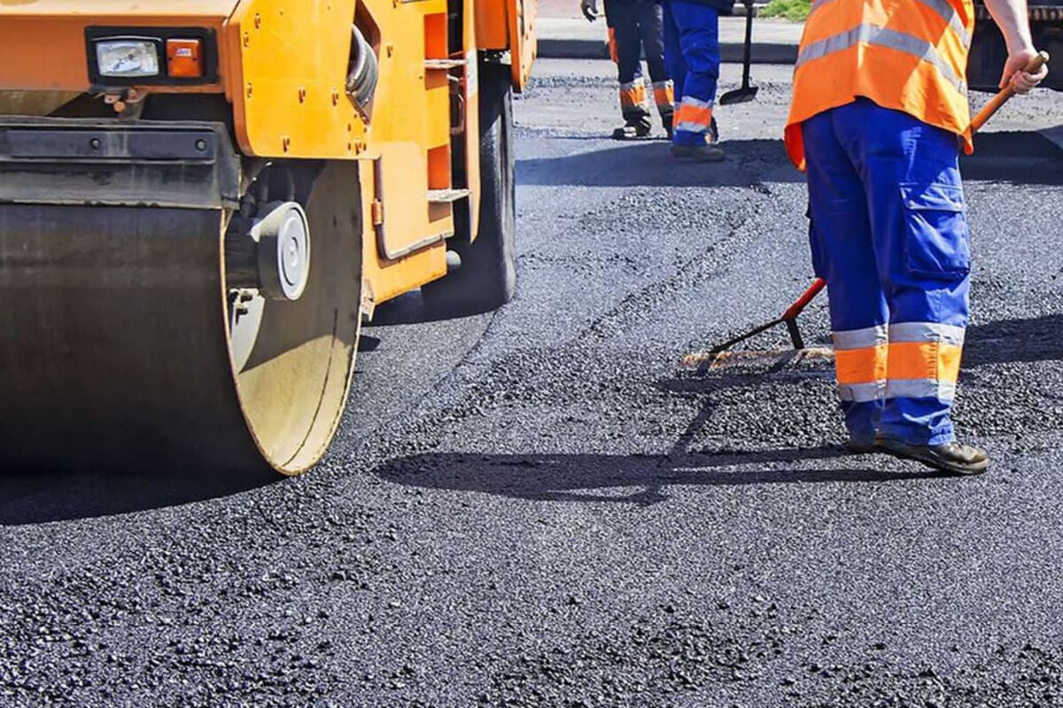 В Краснодаре приступают к ремонту дорог и тротуаров из плана 2024 года