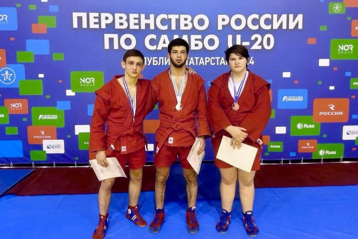 На первенстве России по самбо юниоры из Краснодарского края завоевали 6 медалей