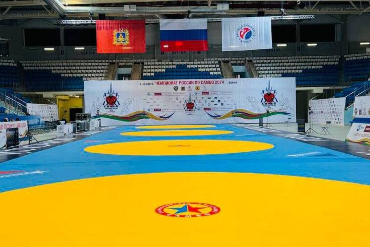 Спортсмены из Краснодарского края принимают участие в 74-ом чемпионате России по самбо