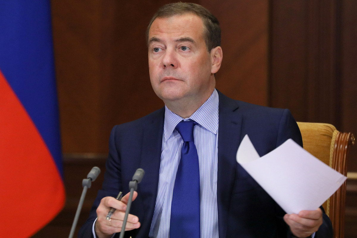 Заместитель председателя Совета безопасности России Дмитрий Медведев анонсировал реальную «формулу мира» по Украине
