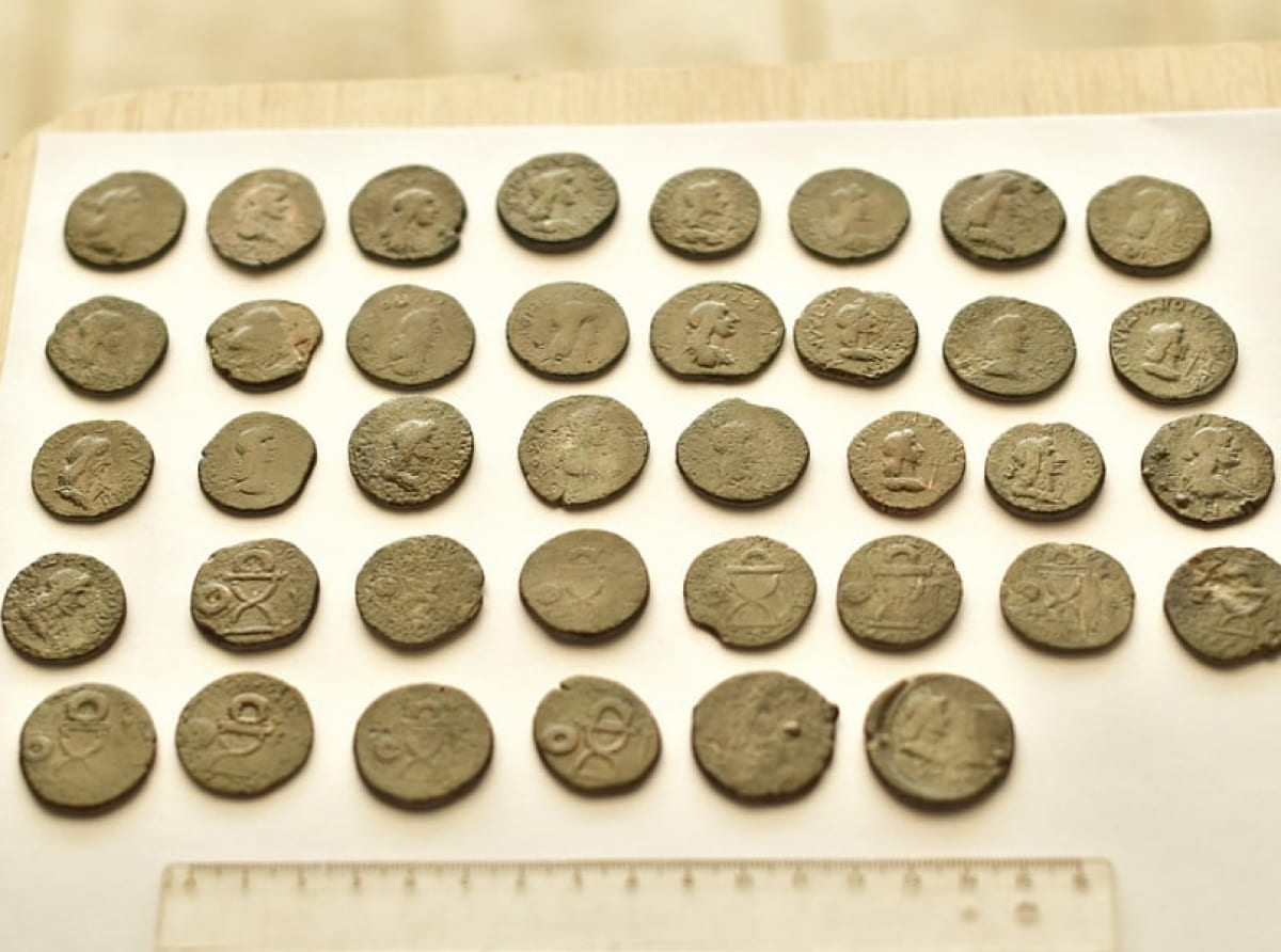 На Кубани археологами обнаружены древние монеты 