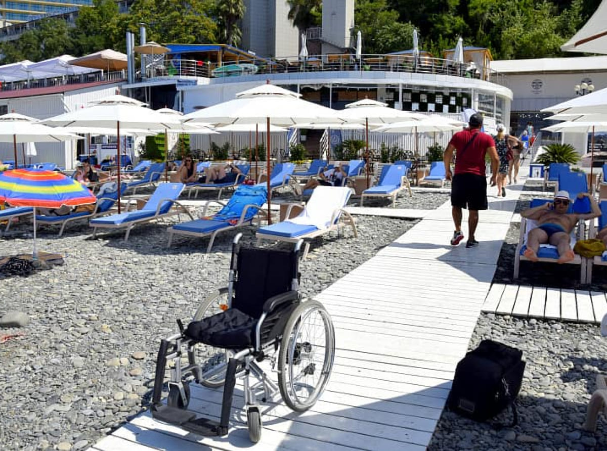 В Сочи решают вопросы по обеспечению доступной среды на пляжах города