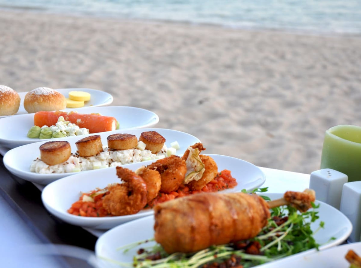На пляжах Сочи набирает популярность новая услуга по доставке еды
