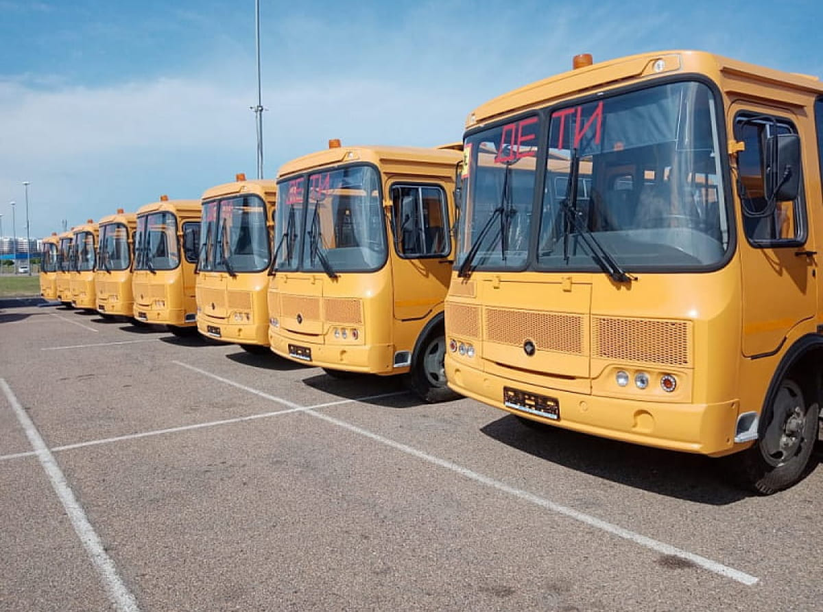 На Кубани продолжают обновлять автопарк школьных автобусов